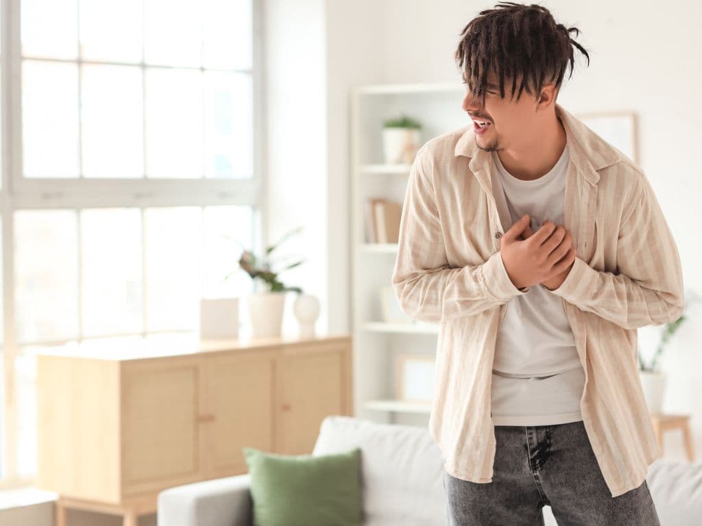 How to Stop Sudden Anxiety Attacks at Home